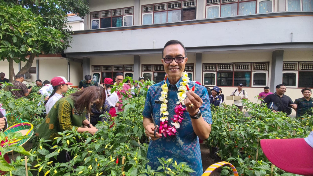 Tumbuhkan Minat Siswa Tekuni Pertanian, Badung Gelar  Sibertani